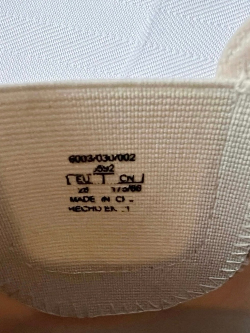 Zara Kids Chelsea Rain Boots in Cream - Picture 5 of 7
